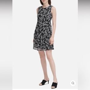 NWT Calvin Klein black and white floral shift dress
